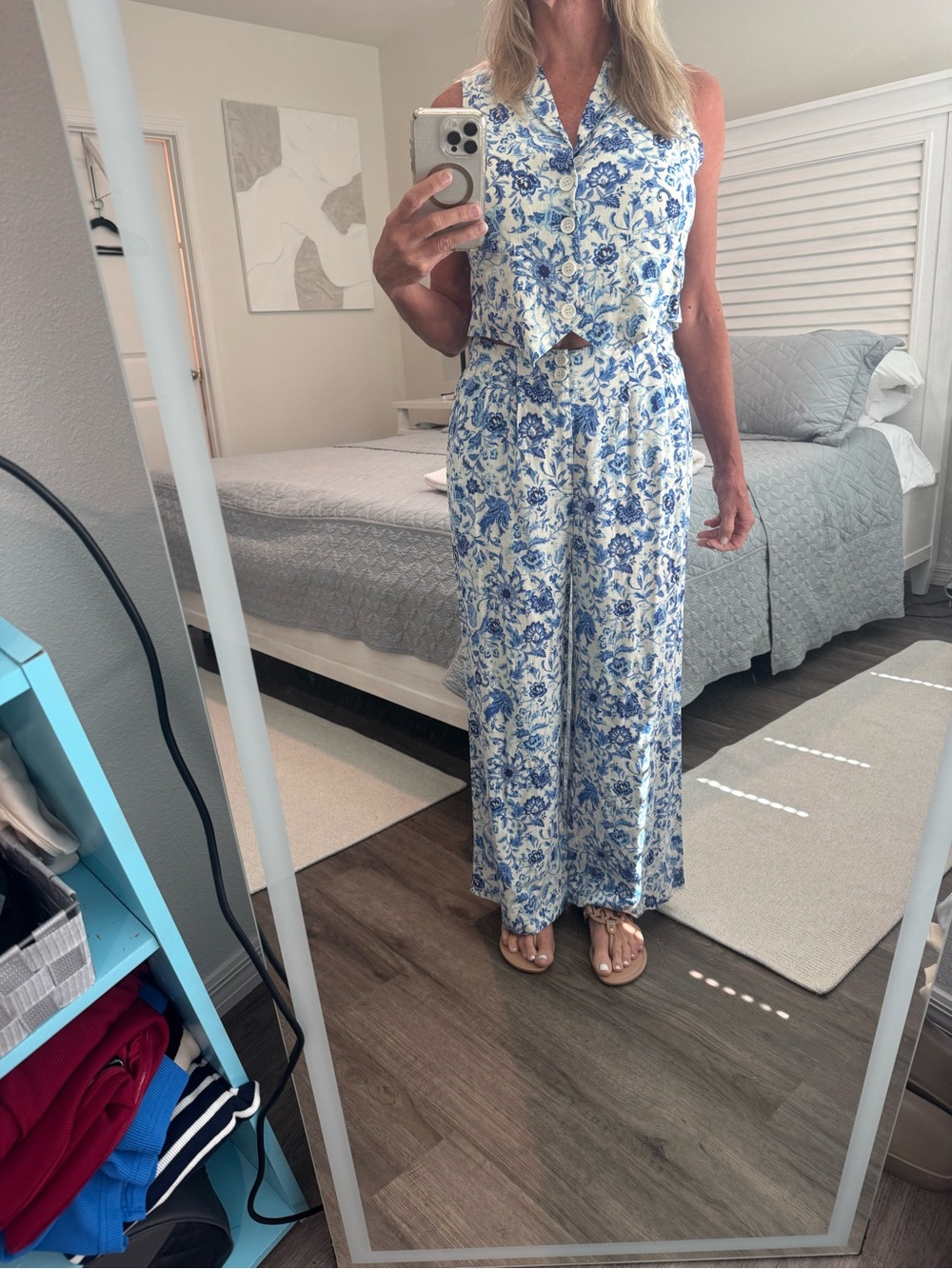 Olivaceous Blue & White Floral Wide-Leg Pants with Matching Vest